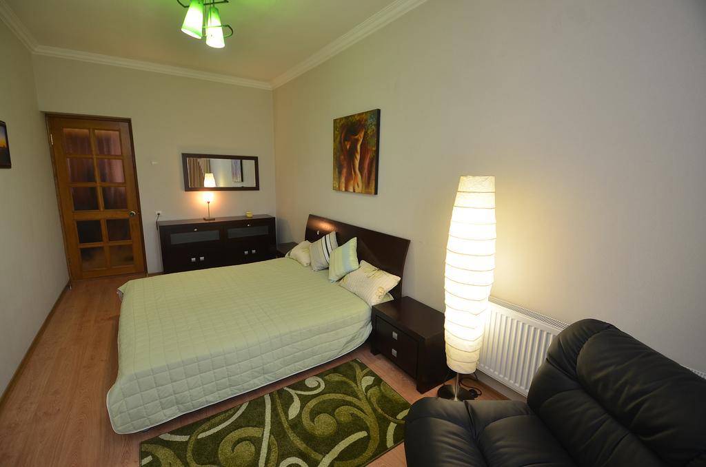 Apartments In The City Center On Sobornaya Street Mykolaiv Oda fotoğraf